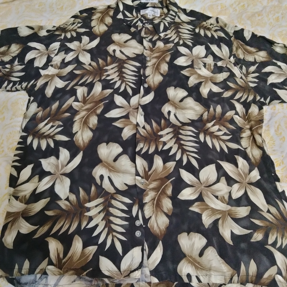 XL Button Down Shirt by Mario Ferrari